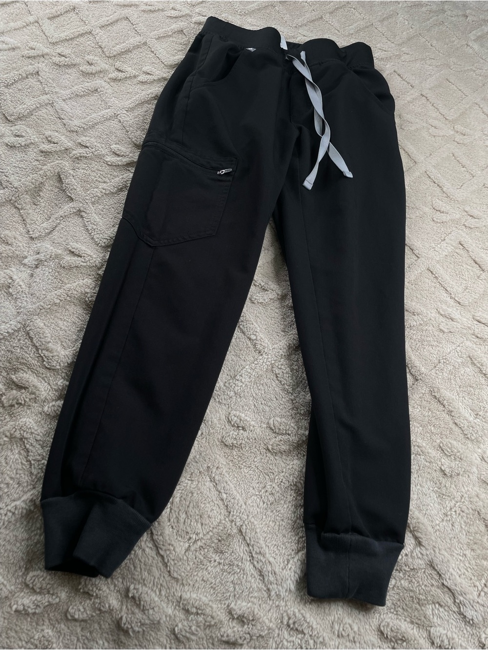 Figs Black ‎ Jogger Scrub Pants Size XXS/P
Medical Staff